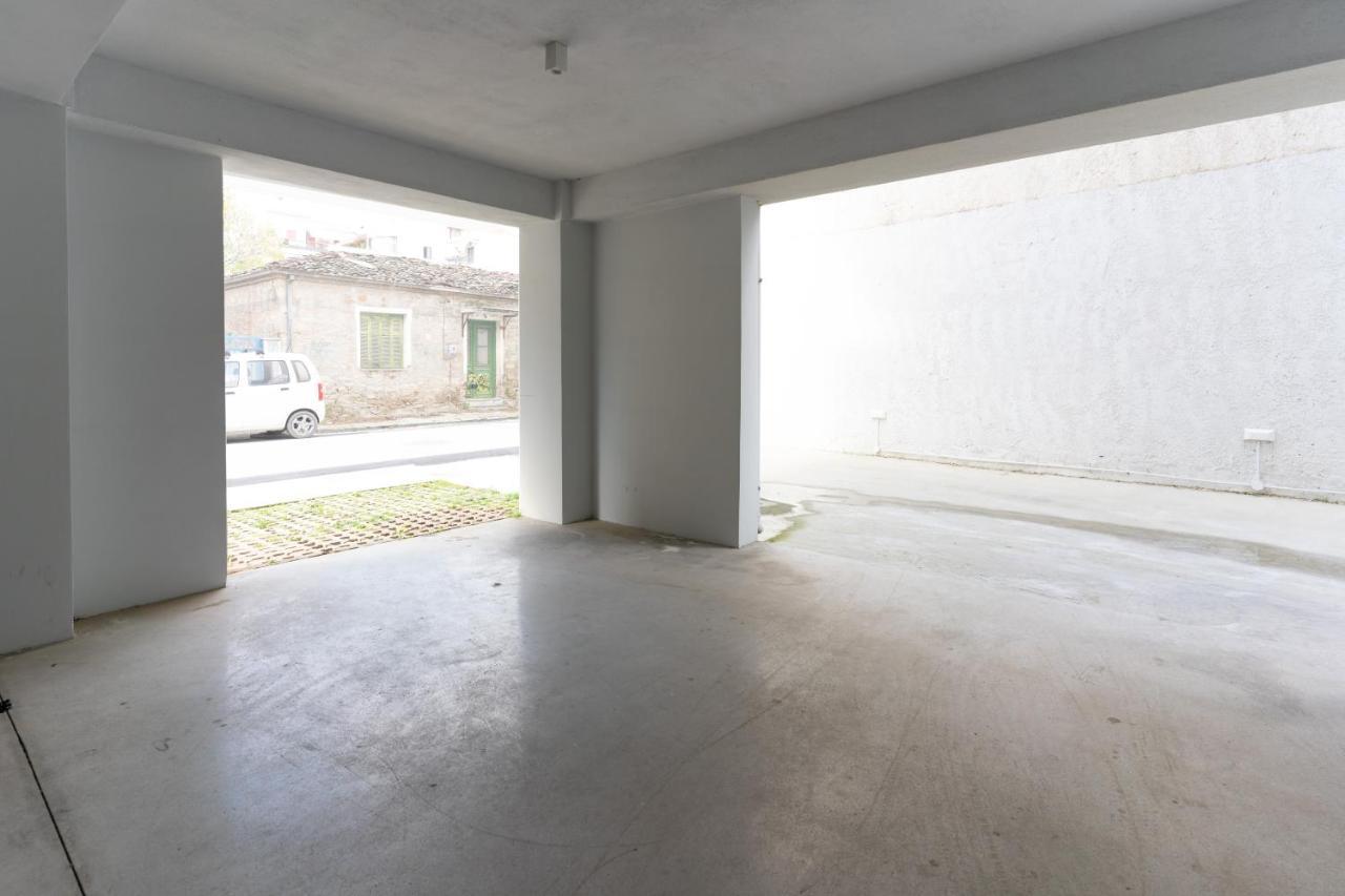 Olina'S Luxury Apartment 特里卡拉 外观 照片